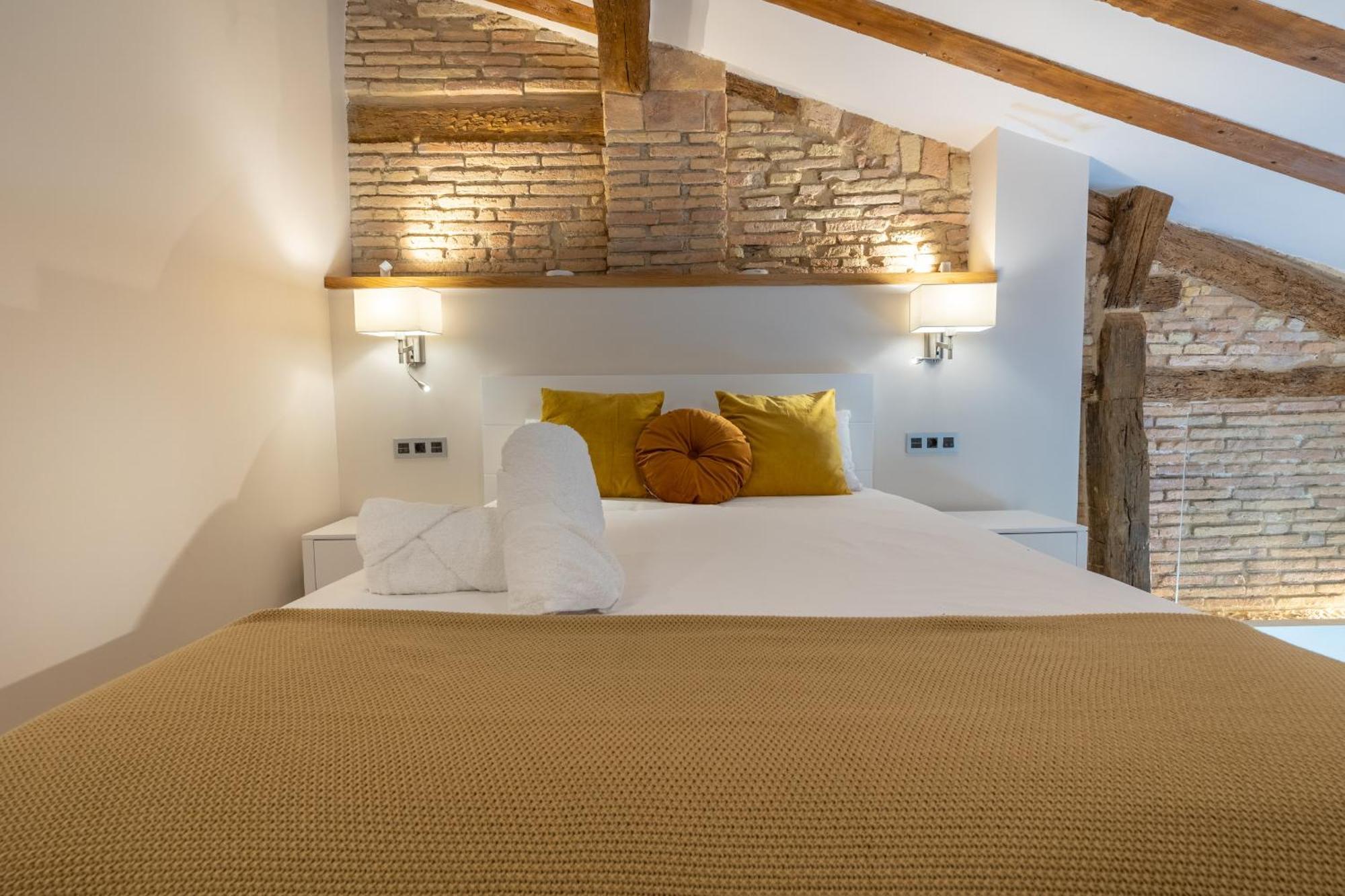 Appartamento Tuapartamento - Boutique Plaza Del Castillo 29 Pamplona Esterno foto